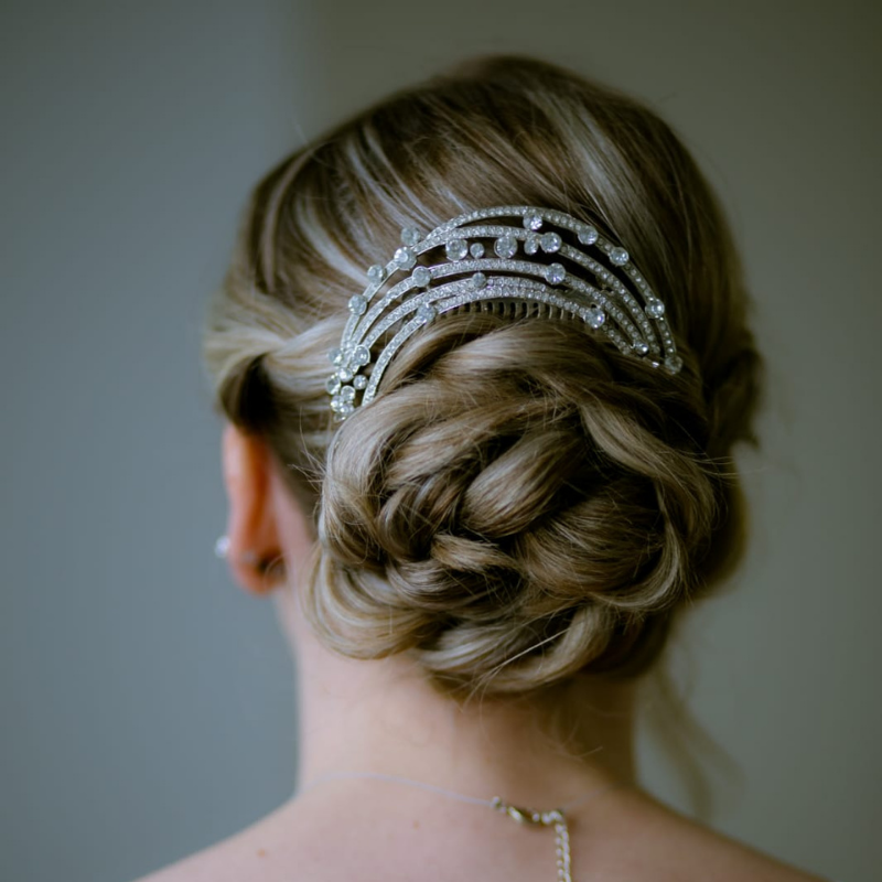 Chignon de mariage - La Maison Skoup Chignons salon de coiffure caen mariage bijoux