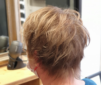 Relooking coiffure cormelles-le-royal femme coupe courte